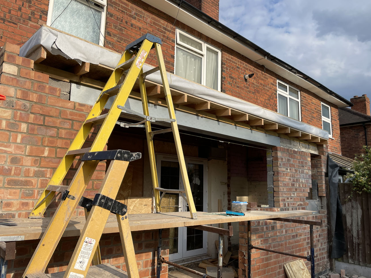 Service additional image