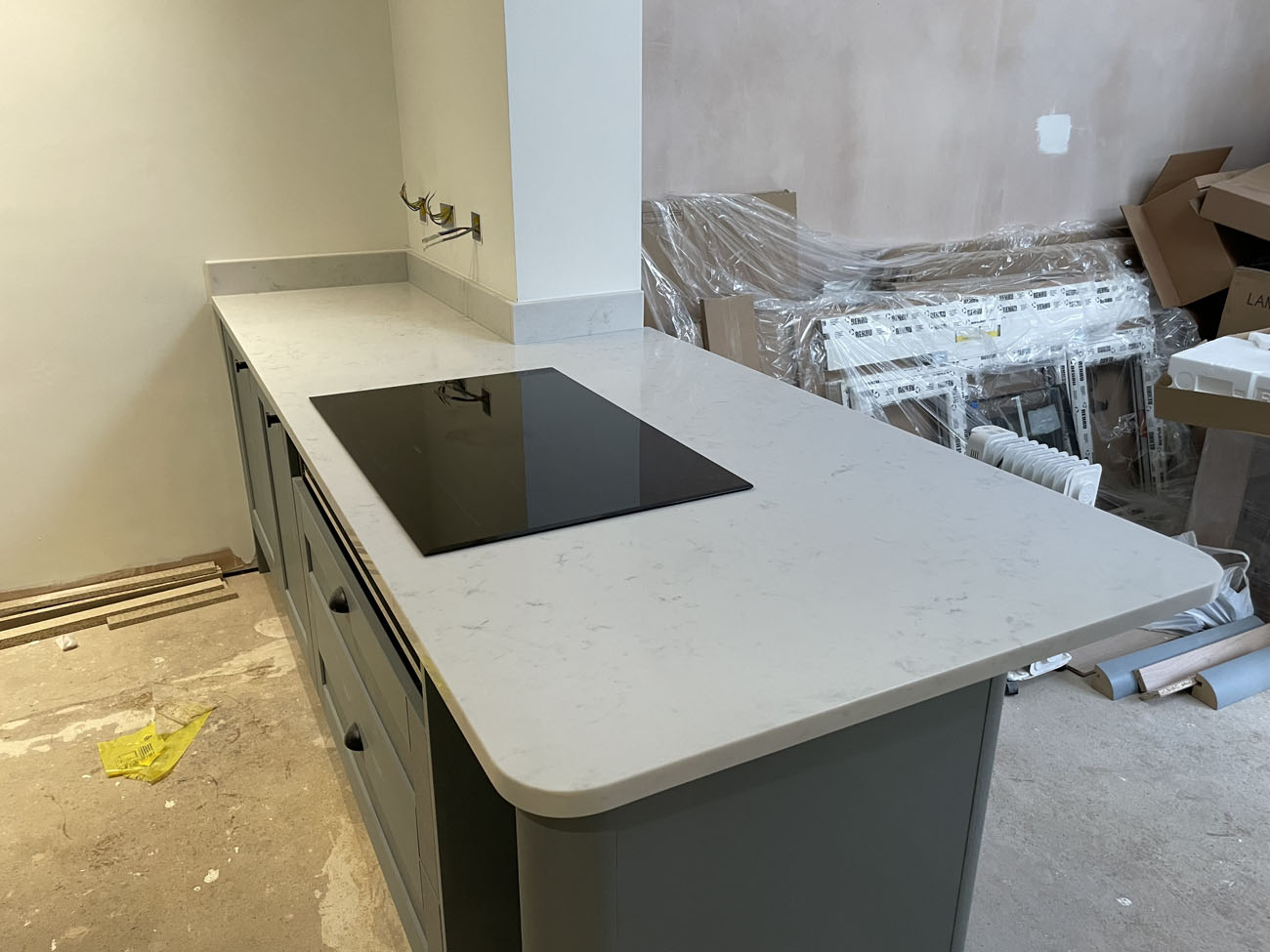 Service additional image