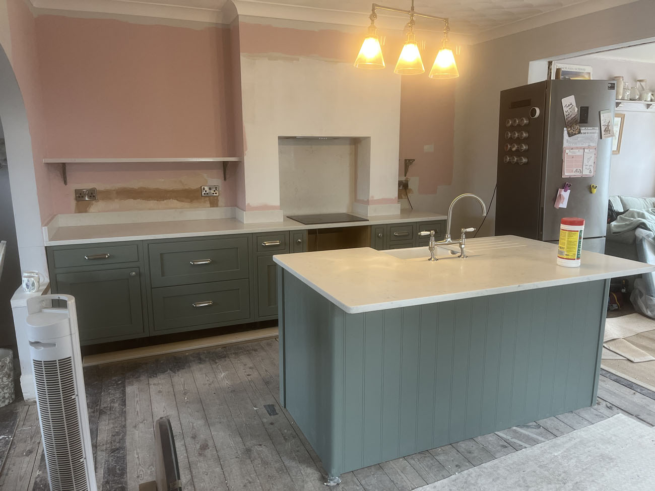 Service additional image