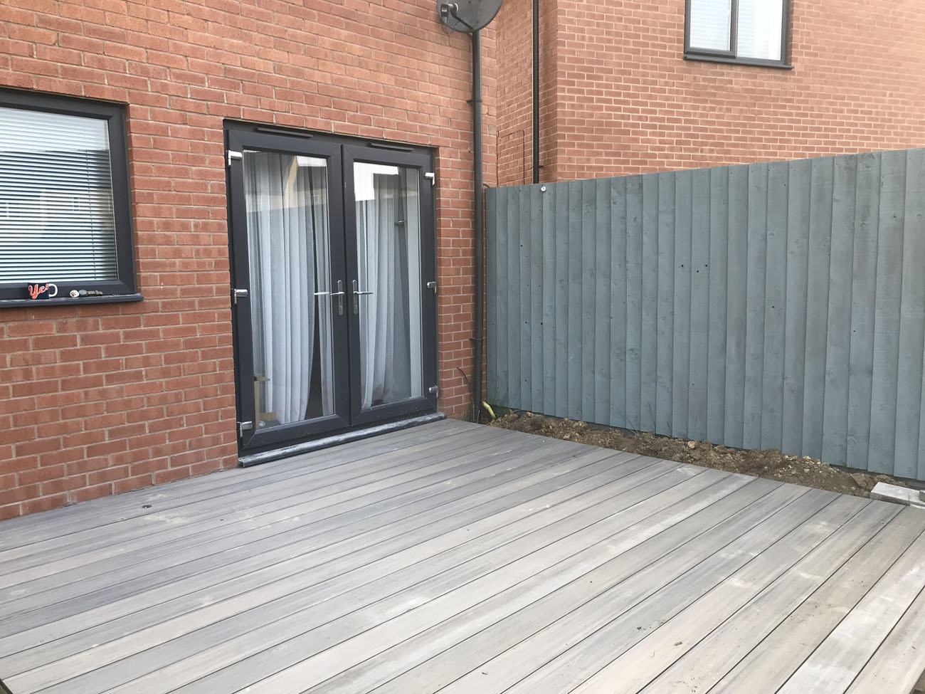 Service additional image