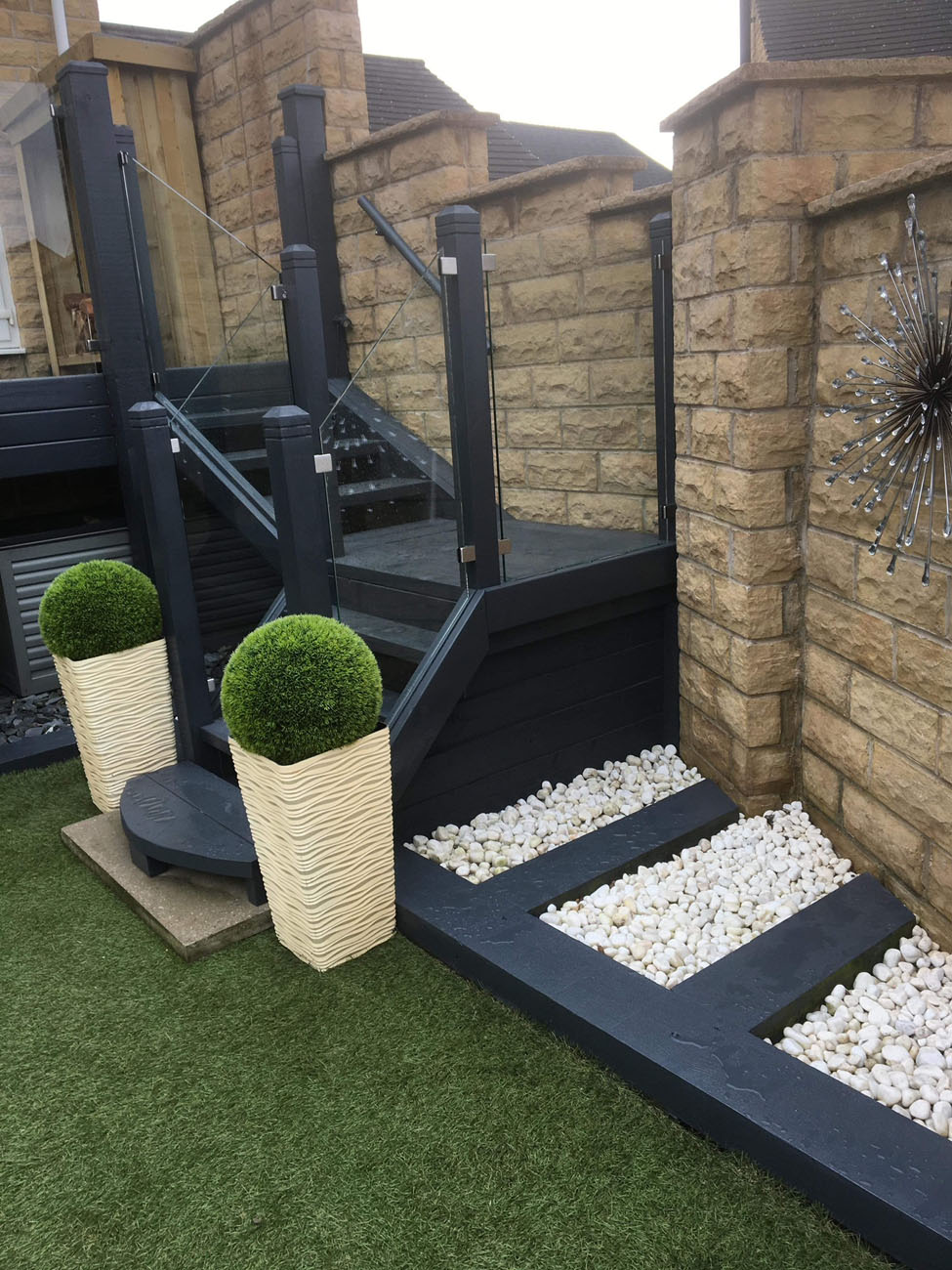 Service additional image