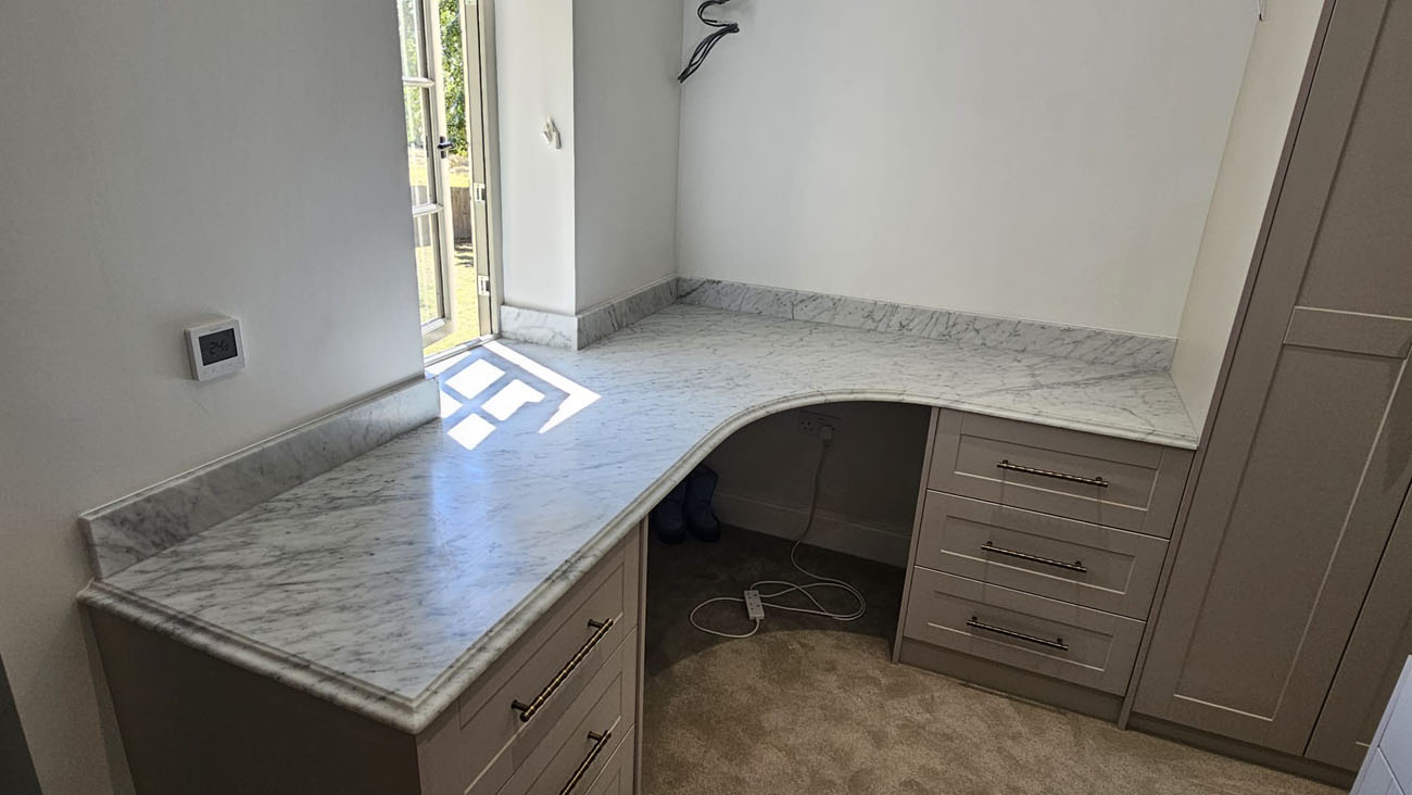 Service additional image